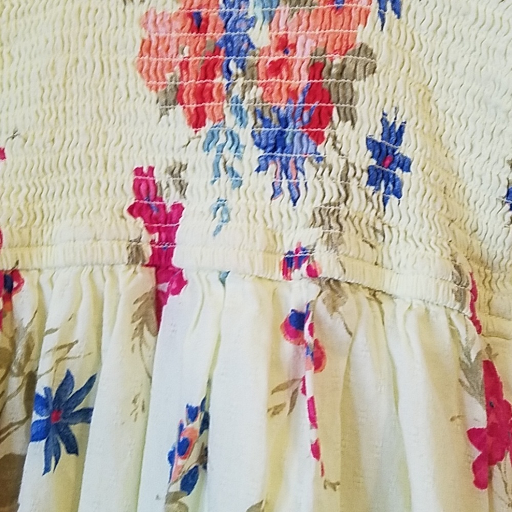 Adorable Hollister Sundress w/adjustable Straps - Picture 3 of 7